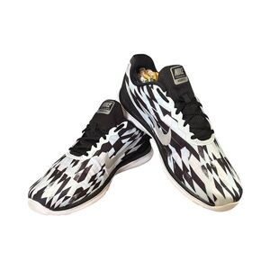 Nike Black & White Geometric Training Sneakers